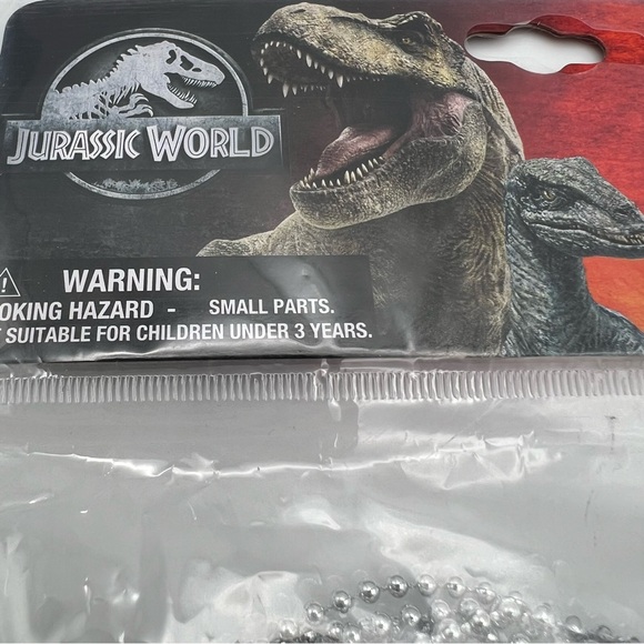 Jurrasic World Dog Tag Necklace Set, Party Favor 8 Pack - Picture 5 of 6